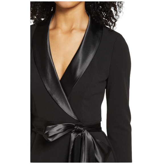 Eliza J NWT Long Sleeve Tuxedo Gown Black Size 10 Satin Lapel & Belt V-Neck - Picture 3 of 10